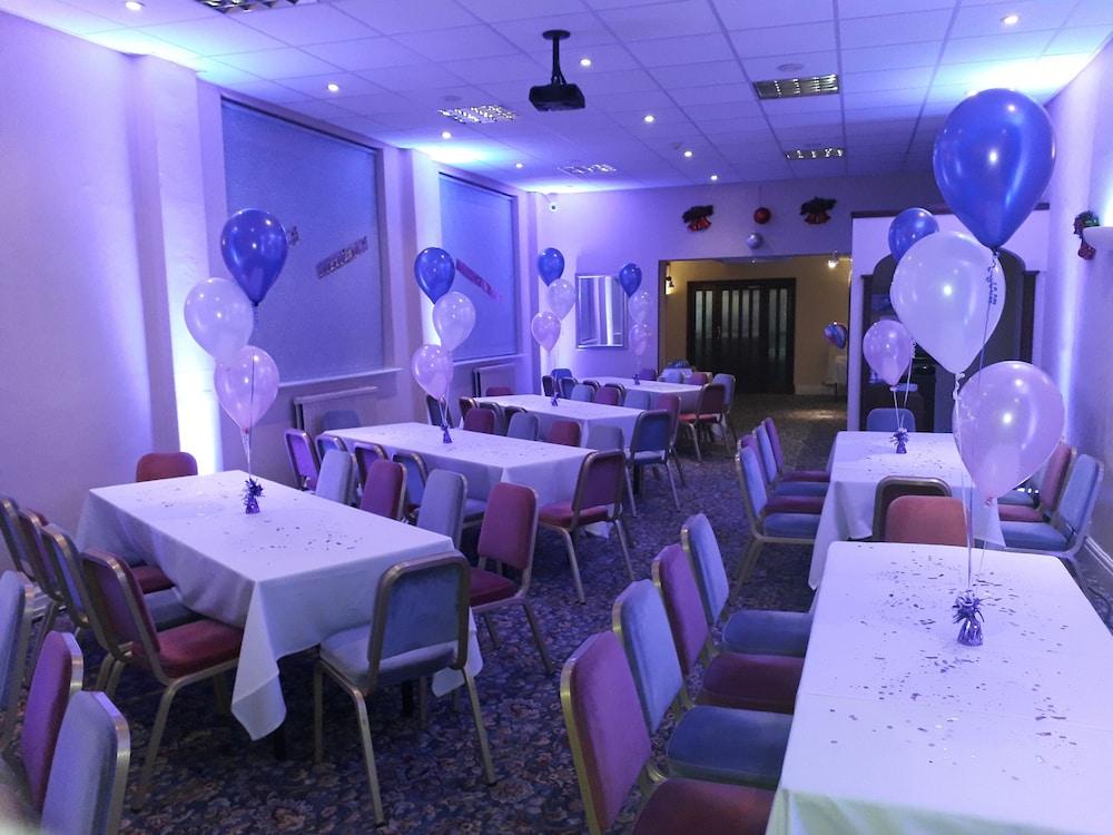 The Dodington Lodge Hotel Whitchurch  Bagian luar foto