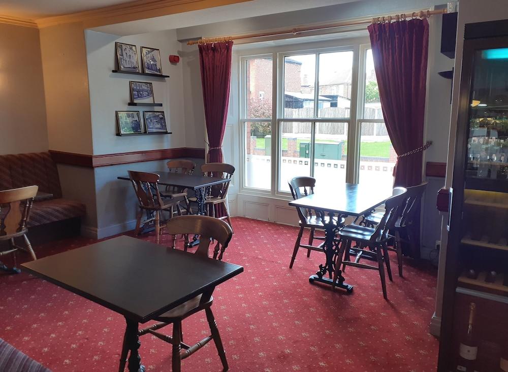 The Dodington Lodge Hotel Whitchurch  Bagian luar foto